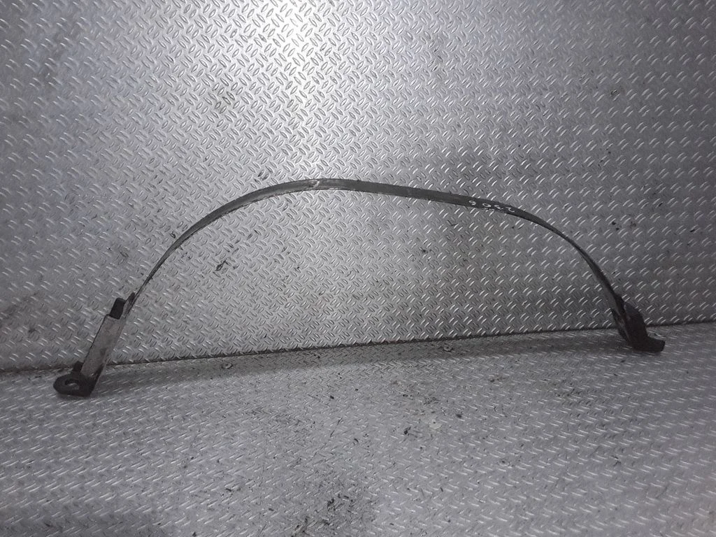 Degvielas tvertnes stiprinājums (-i) – Nissan Micra (2011-2016)
