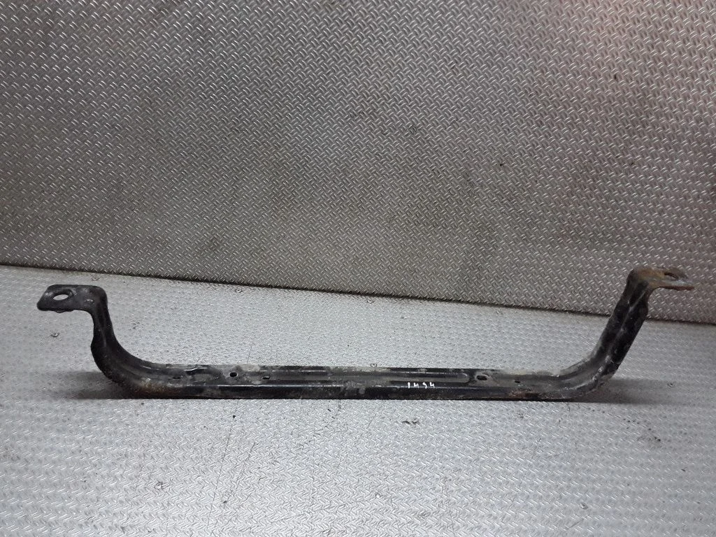 Degvielas tvertnes stiprinājums (-i) – Ford Mondeo MK IV (2007-2014)