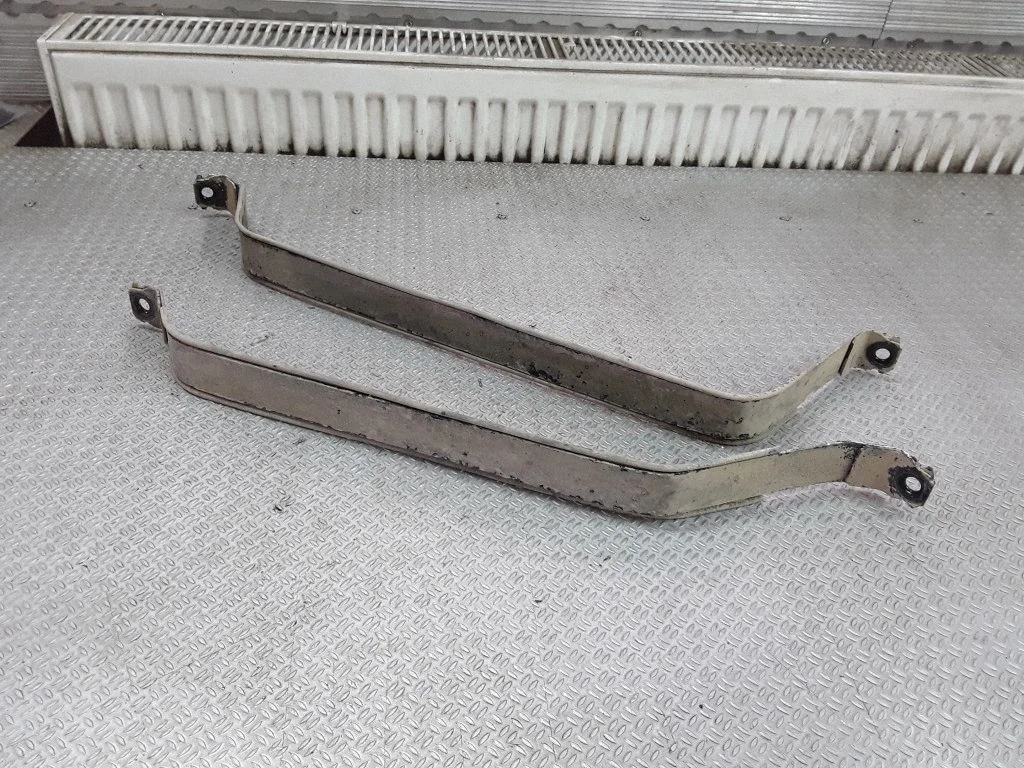 Fuel tank mounting bracket – Opel Meriva A (2003-2010)