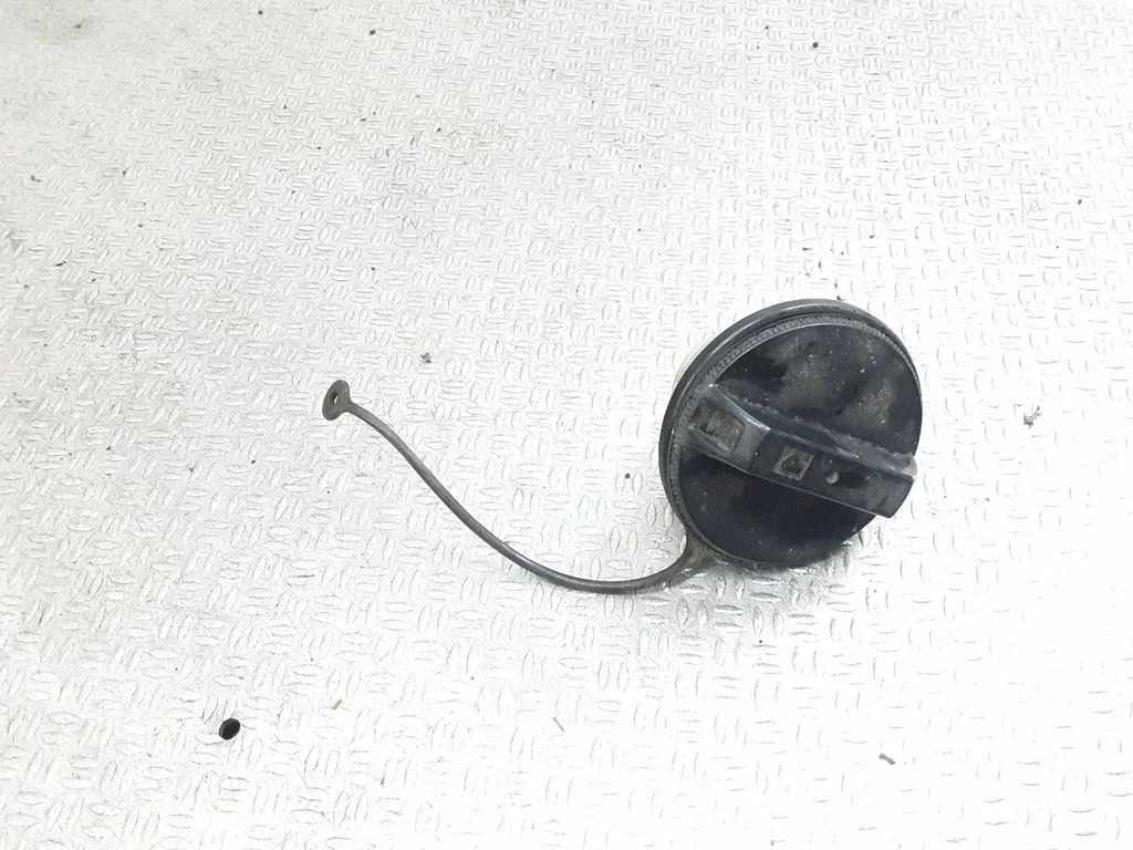 Fuel tank filler cap – Nissan Pathfinder R51 (2005-2012)