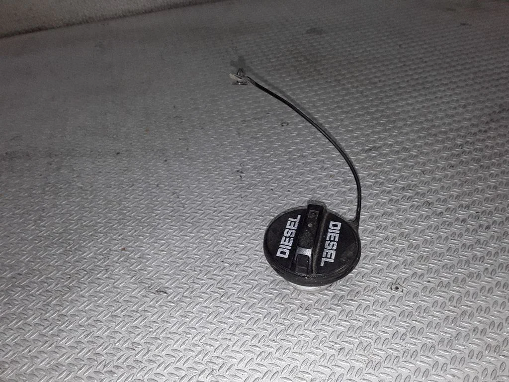 Fuel tank filler cap – Subaru Outback (2007-2009)