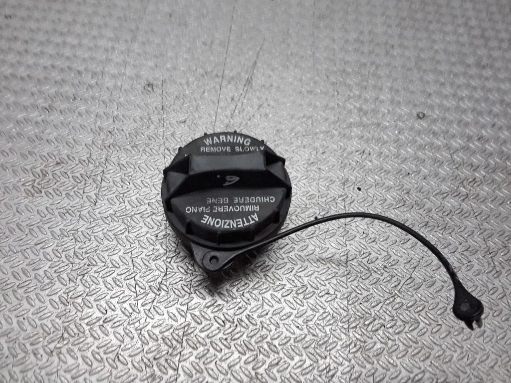 Fuel tank filler cap – Hyundai Santa Fe (2000-2006)