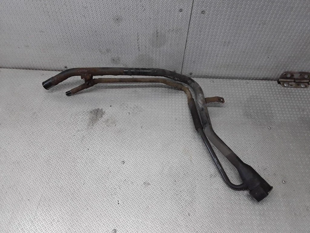 Degvielas tvertnes uzpildes caurule – Mazda 6 (2008-2013)