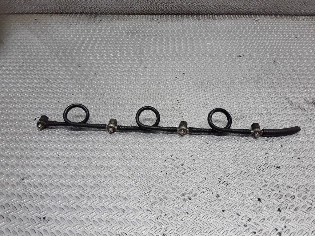 Fuel line pipe – Ford Mondeo Mk III (2000-2007)