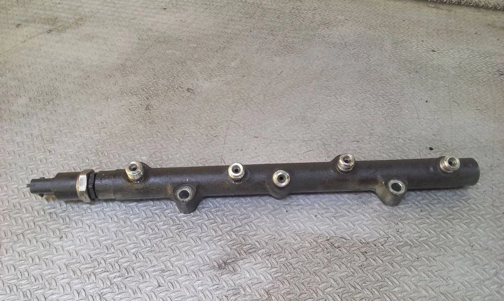 Fuel main line pipe – Land Rover Freelander (1996-2006)