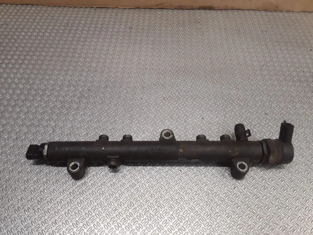 Fuel main line pipe 0445214120