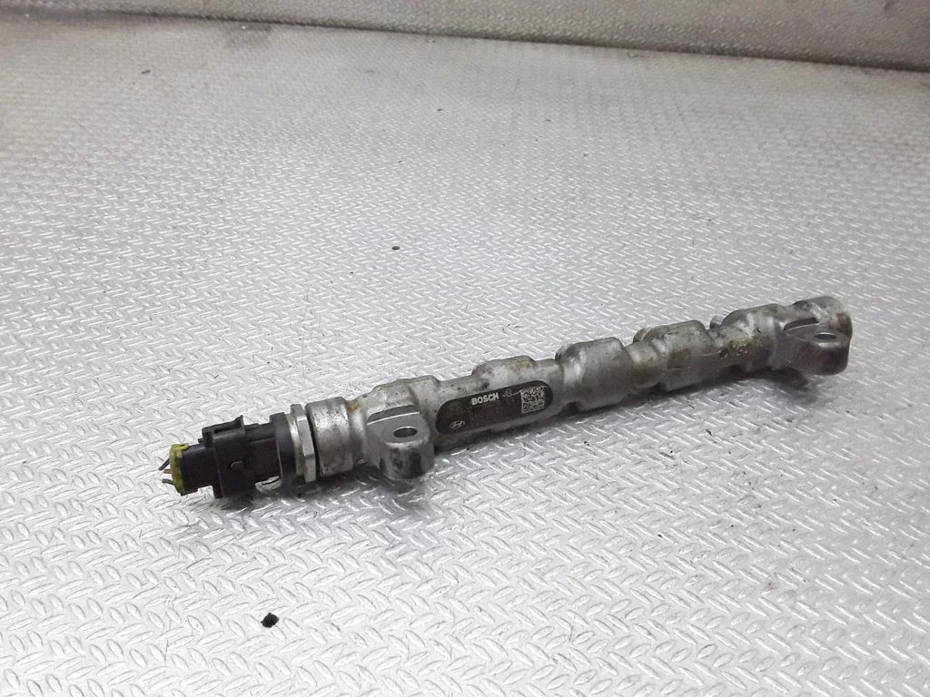 Degvielas maģistrālā caurule – Hyundai i30 (2007-2012)