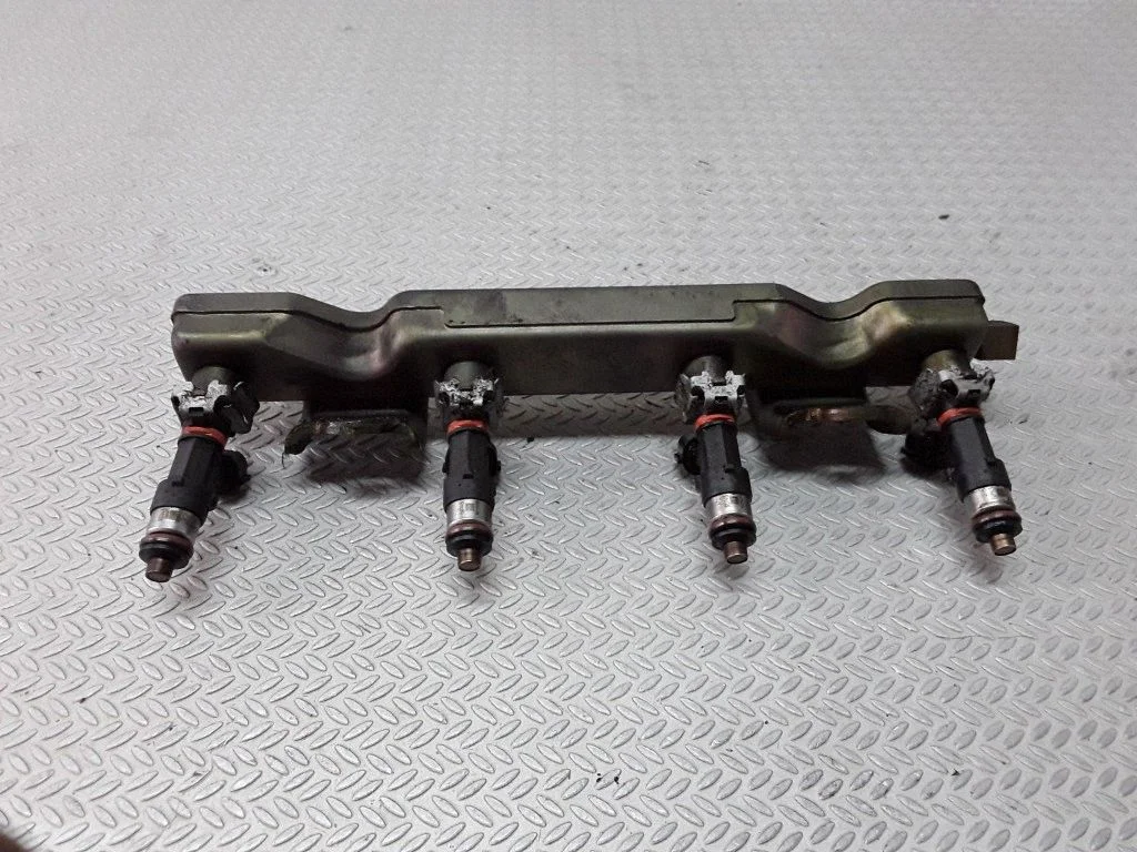 Fuel main line pipe – Nissan Note (E11) (2006-2014)
