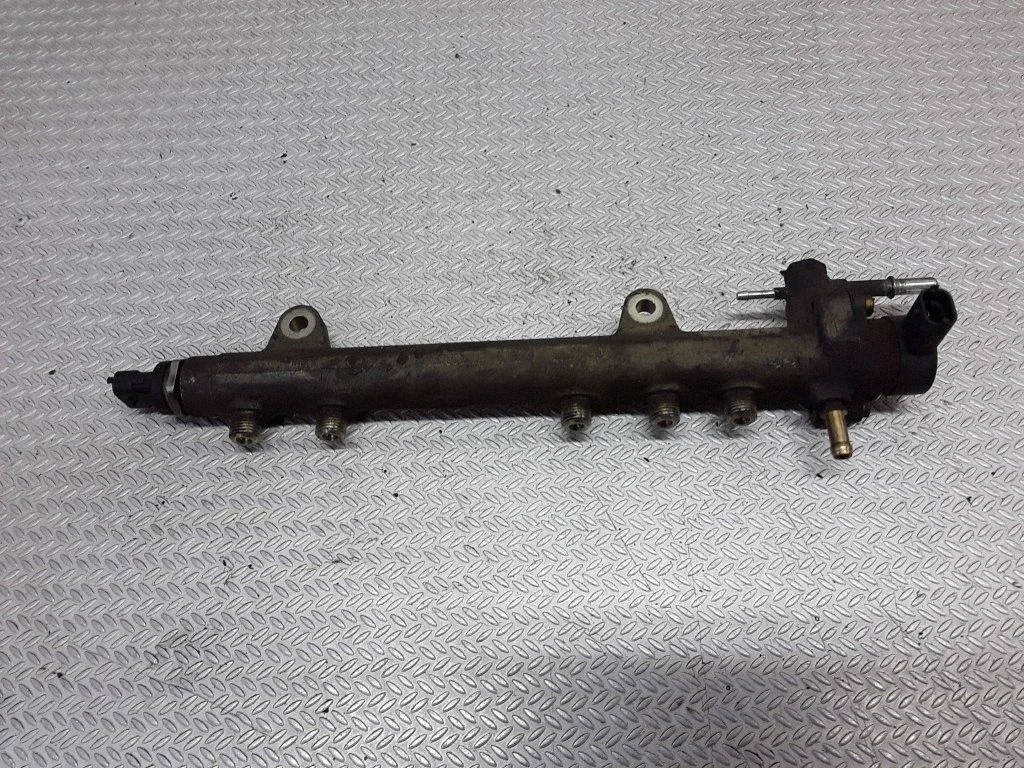 Listwa paliwowa (magistrala) 0445214044 – Fiat Punto (188) (1999-2010)