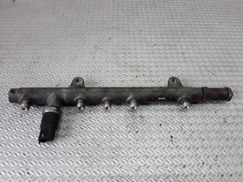 Fuel main line pipe – Renault Laguna II (2001-2007)