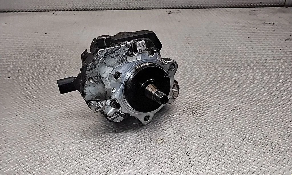 Fuel injection high pressure pump – BMW 1 Series E81 E87 (2004-2011)