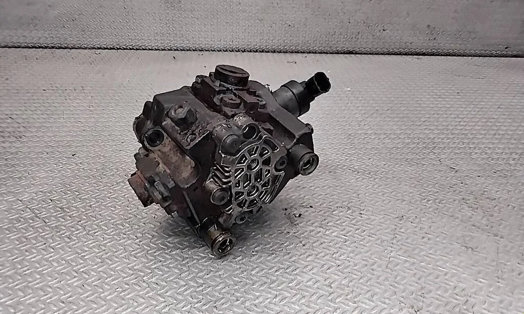 Fuel injection high pressure pump – KIA Ceed (2006-2012)