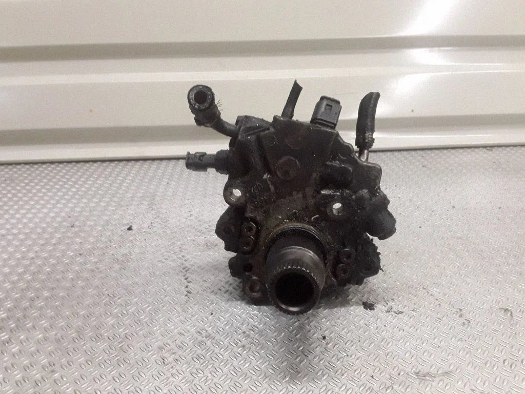 Fuel injection high pressure pump – Mercedes-Benz Sprinter W906 (2006-2018)