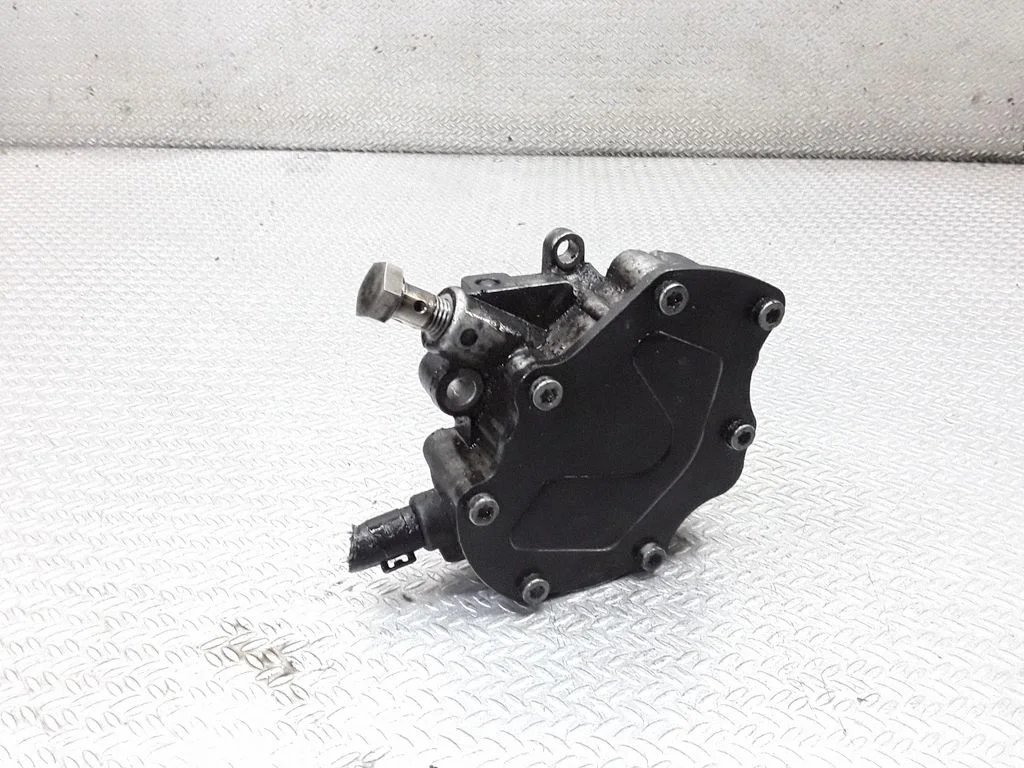 Fuel injection high pressure pump – Volkswagen Touareg I (2002-2010)