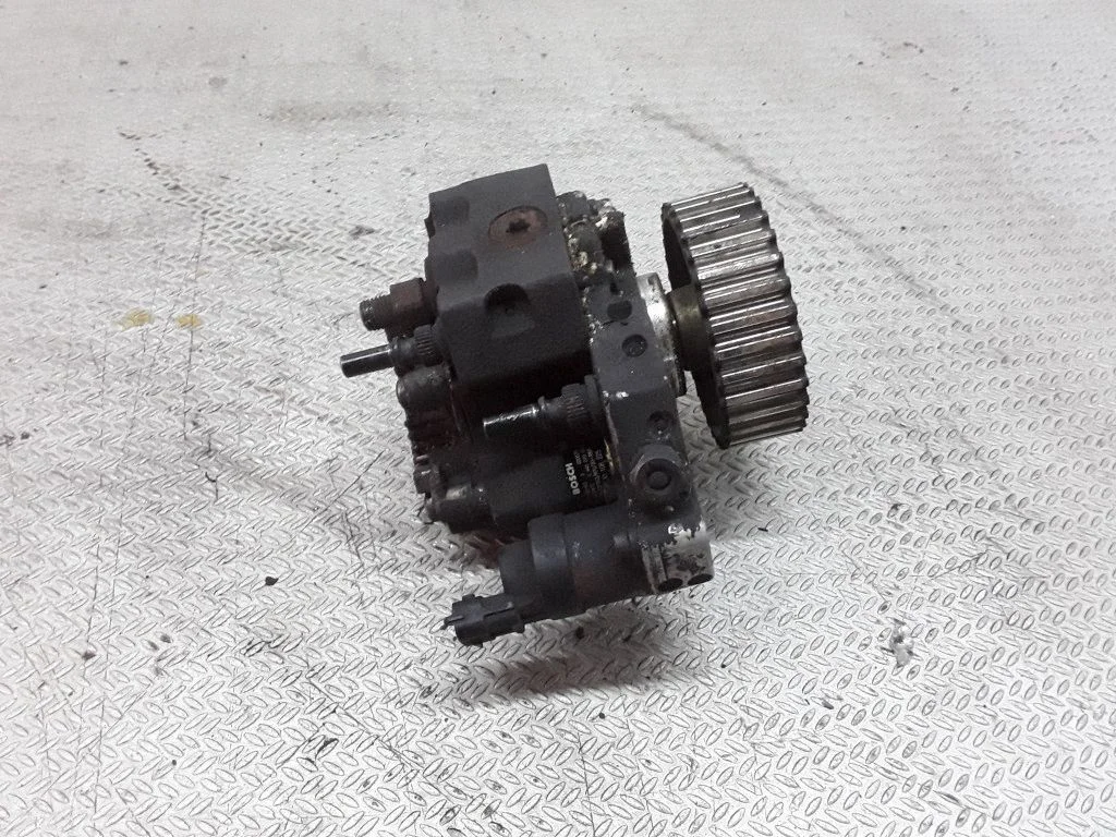 Fuel injection high pressure pump – Renault Megane II (2002-2005)