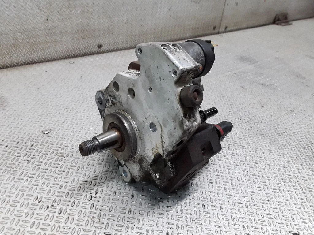 Fuel injection high pressure pump – Renault Megane II (2002-2005)