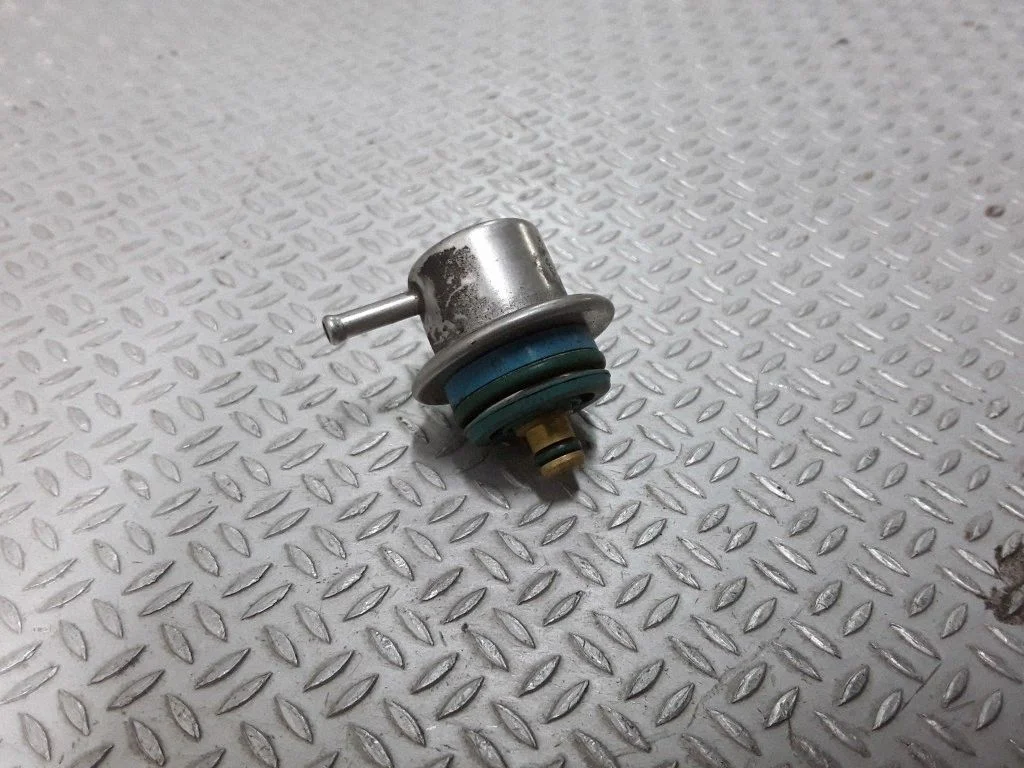 Kütuse rõhuregulaator – BMW 3-seeria E46 (1998-2005)