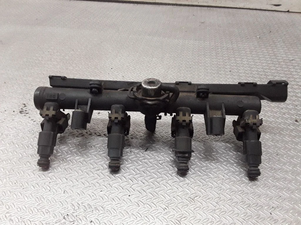 Fuel injectors set – Volkswagen Polo III 6N 6N2 6NF (1995-2001)