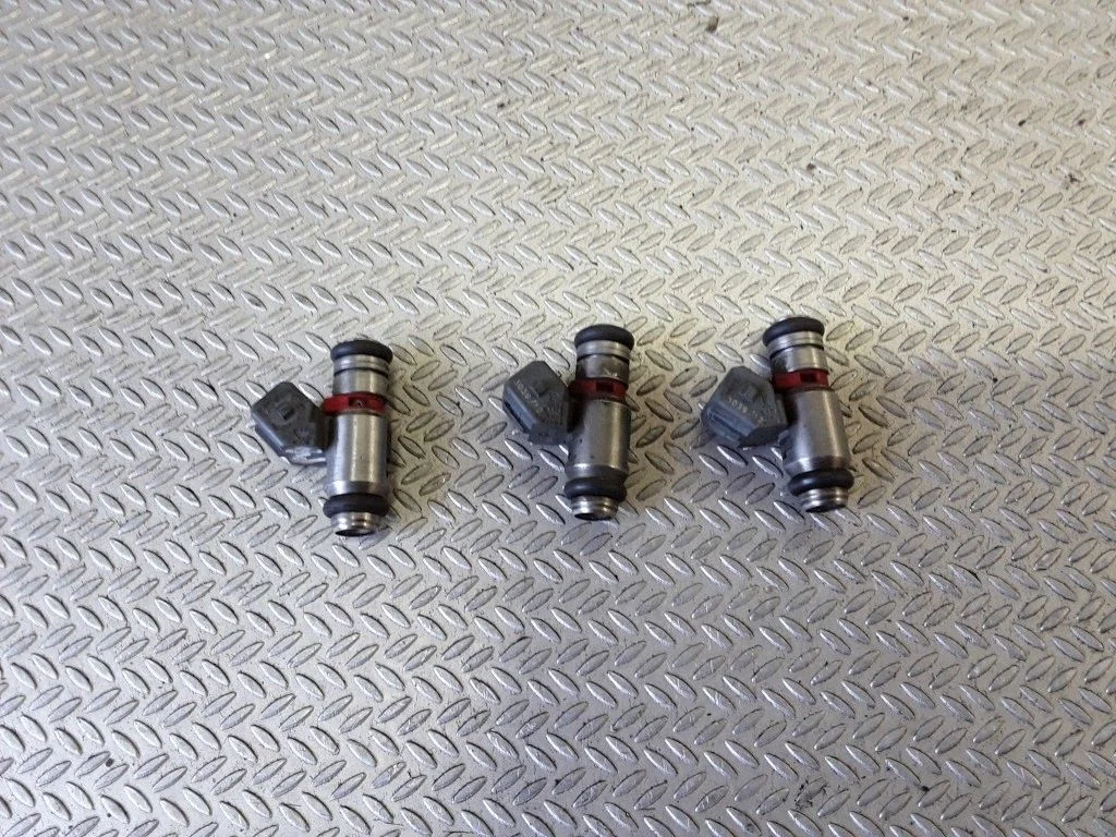 Fuel injectors set – Volkswagen Golf IV (1998-2005)