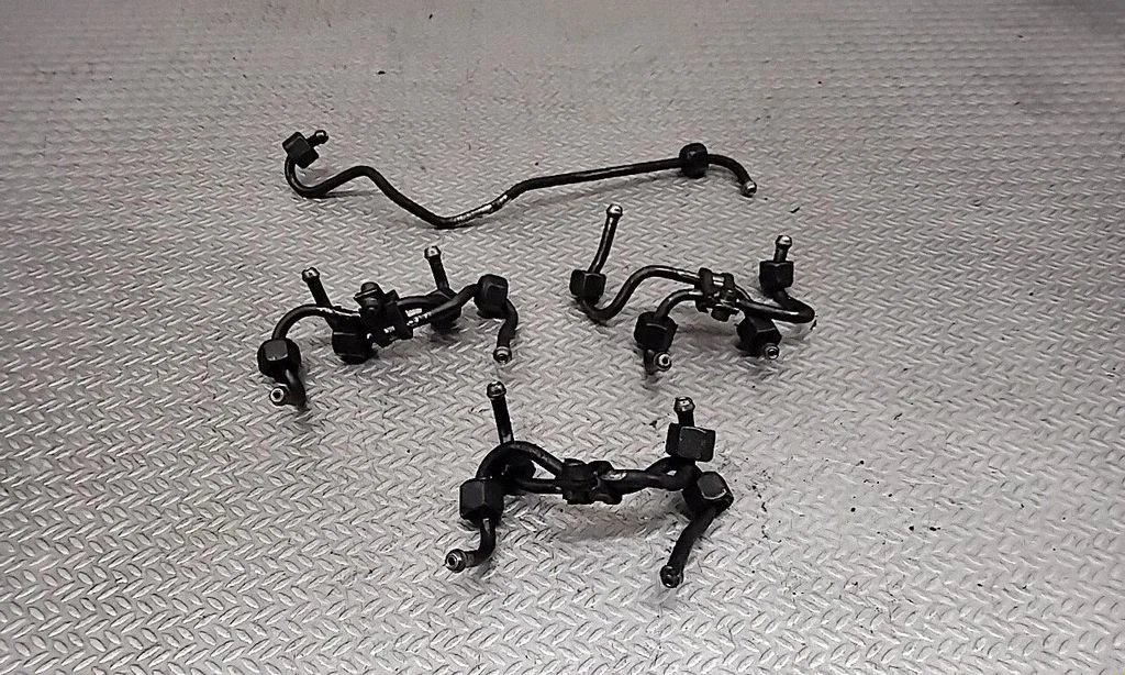 Pihustitele kütuse etteandetoru(d) – BMW 7-seeria E65 E66 (2001-2008)