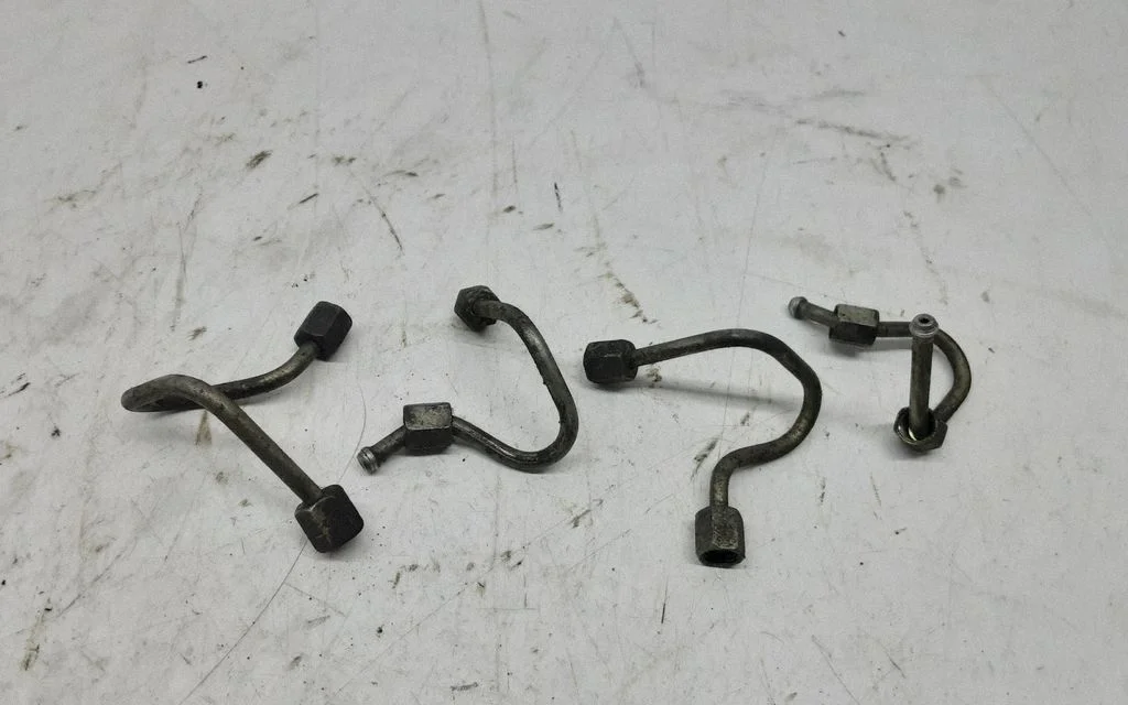 Fuel injector supply line/pipe – Mercedes-Benz A-Class W168 (1997-2004)