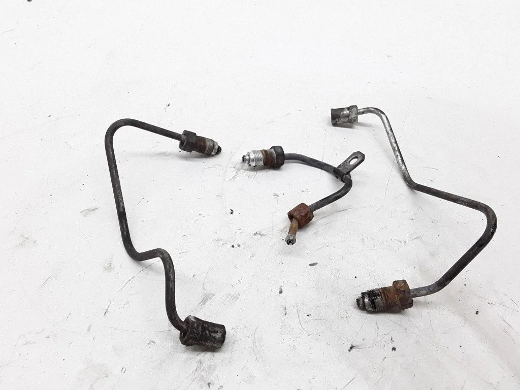 Degvielas padeves caurule (-es) uz sprauslām – Toyota Corolla Verso E121 (2001-2004)