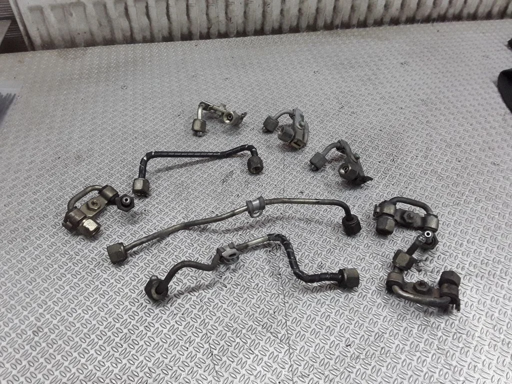 Pihustitele kütuse etteandetoru(d) – Land Rover Range Rover Sport L320 (2005-2013)
