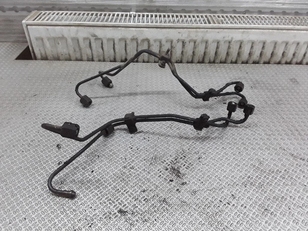 Pihustitele kütuse etteandetoru(d) – Ford Transit - Tourneo Connect (2003-2008)