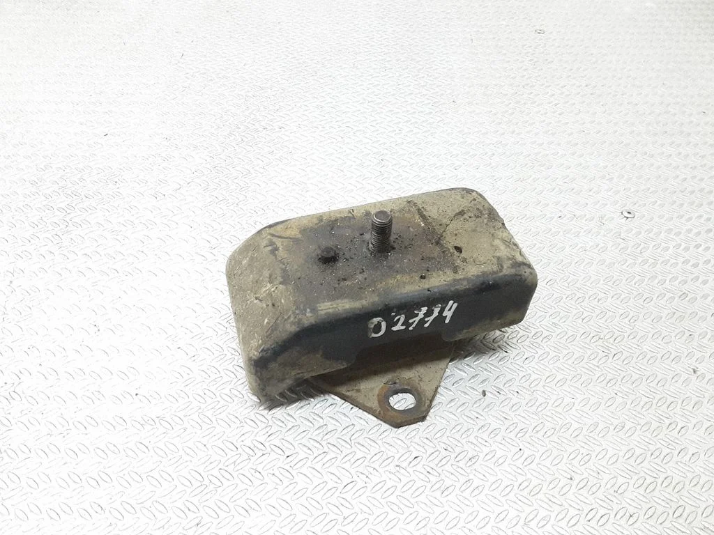 Engine mount bracket – Mitsubishi L200 (2006-2014)
