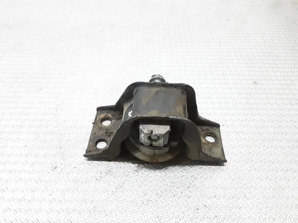 Engine mount bracket – right