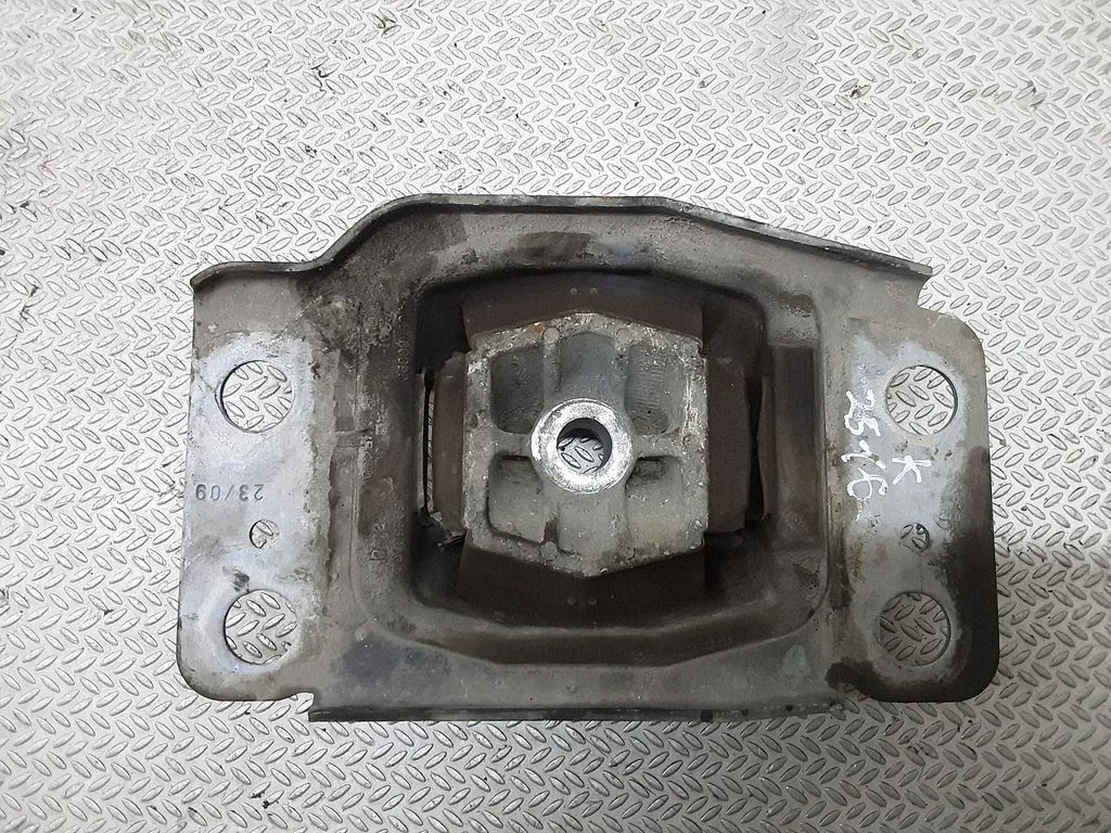 Dzinēja spilvens – Ford S-MAX (2006-2015)