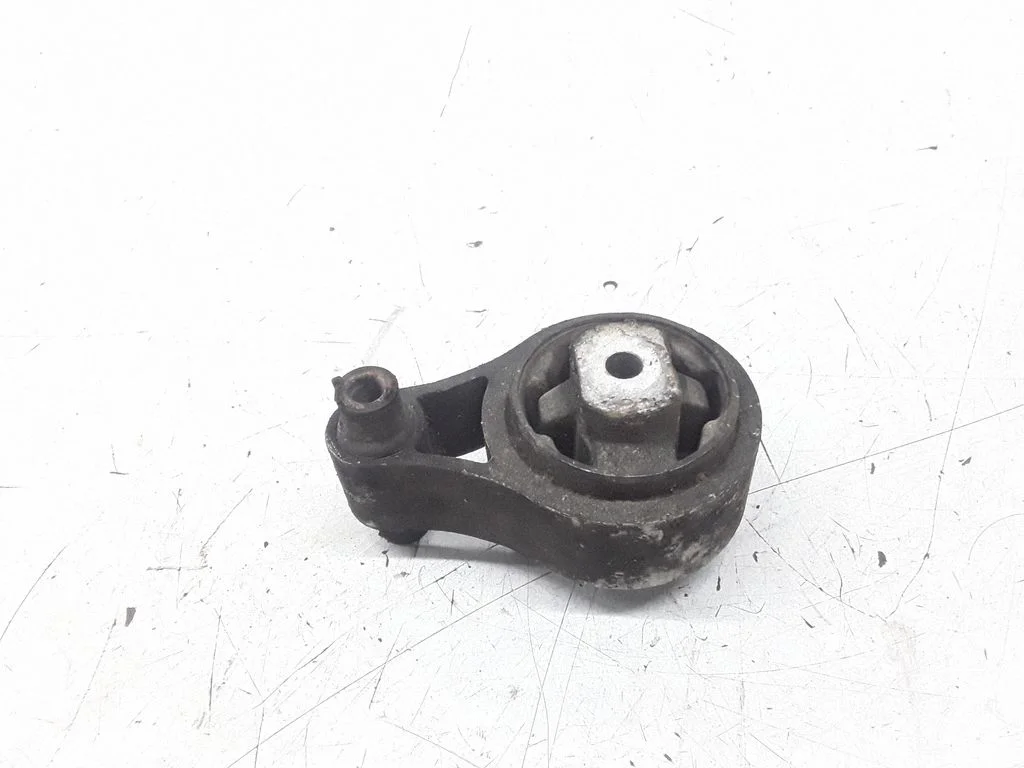 Engine mount bracket – Opel Movano A (1998-2010)