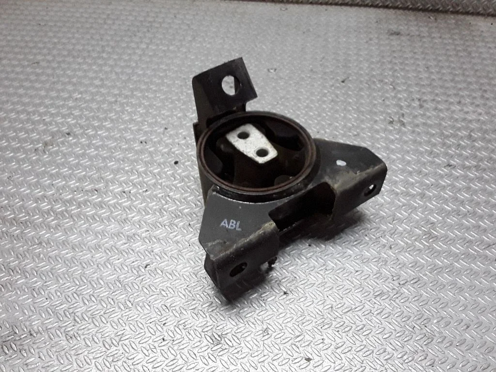 Dzinēja spilvens – KIA Picanto (2004-2011)