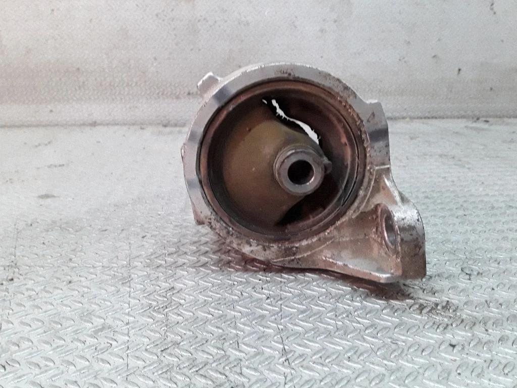 Dzinēja spilvens – Honda HR-V (1998-2005)