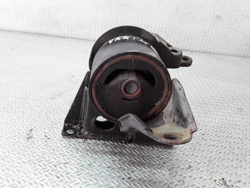 Engine mount bracket – Nissan Primera (2002-2007)