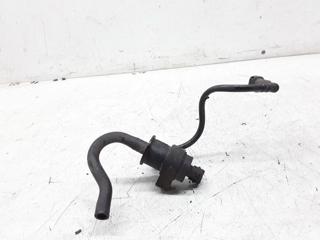 Vacuum valve – Volvo S40 (2004-2007)