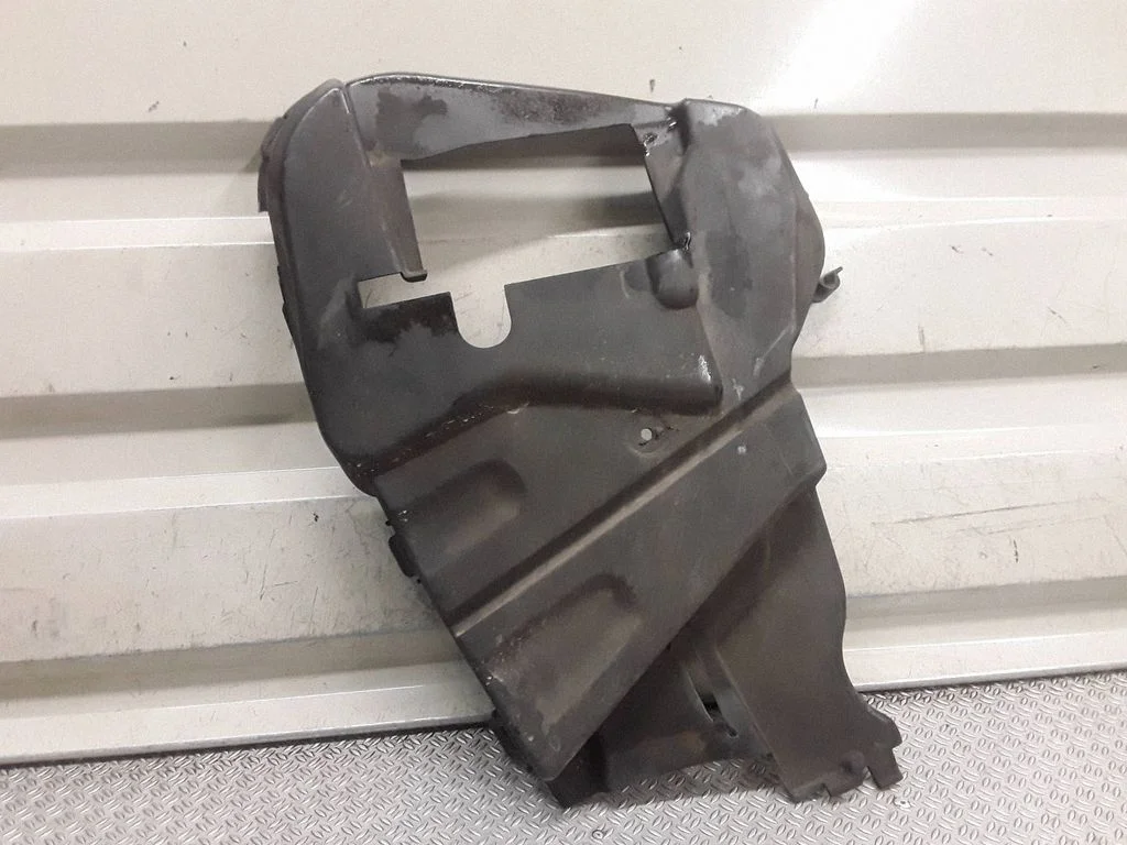 Timing belt guard (cover) 8200393938 – Nissan Tiida C11 (2004-2011)