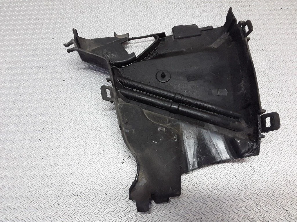 Timing belt guard (cover) – Renault Clio II (2001-2005)