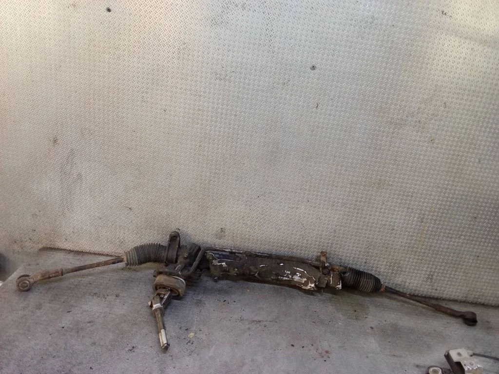 Steering rack – Volkswagen Bora (1998-2005)