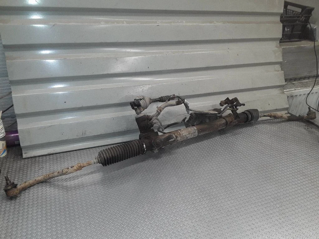 Roolilatt 577003K030 – Hyundai Sonata (2006-2015)