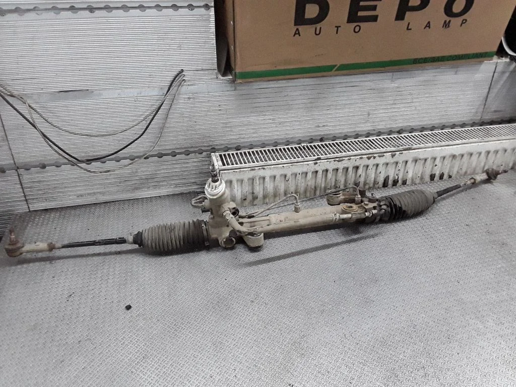 Steering rack – Mitsubishi Grandis (2003-2011)