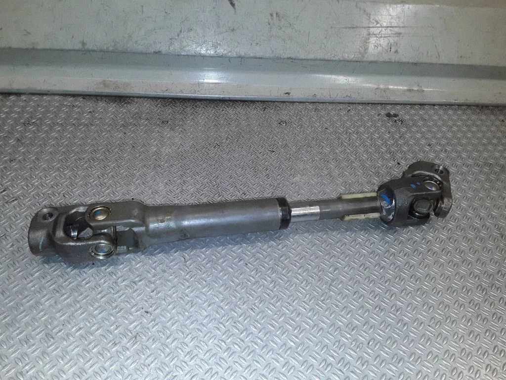 Steering column universal joint – Toyota Verso (2009-2018)