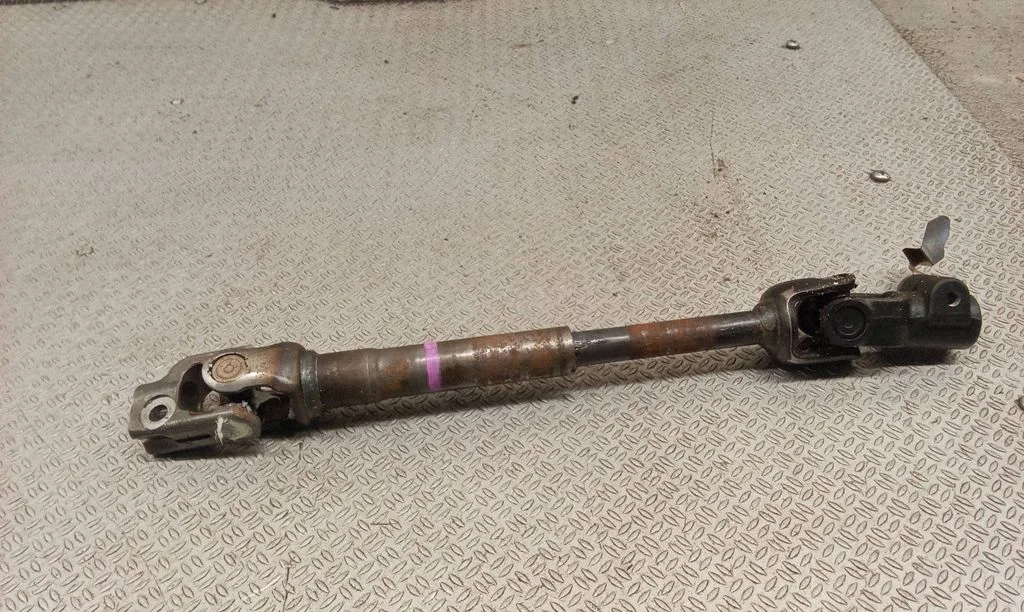Steering column universal joint – Nissan Tiida C11 (2004-2011)
