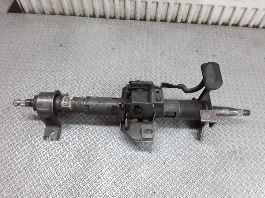 Steering wheel axle – Hyundai Tucson JM (2004-2009)