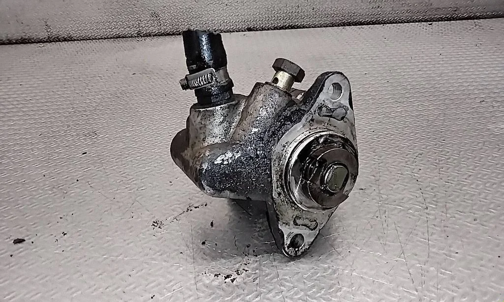 Roolivõimendi pump 7683955114