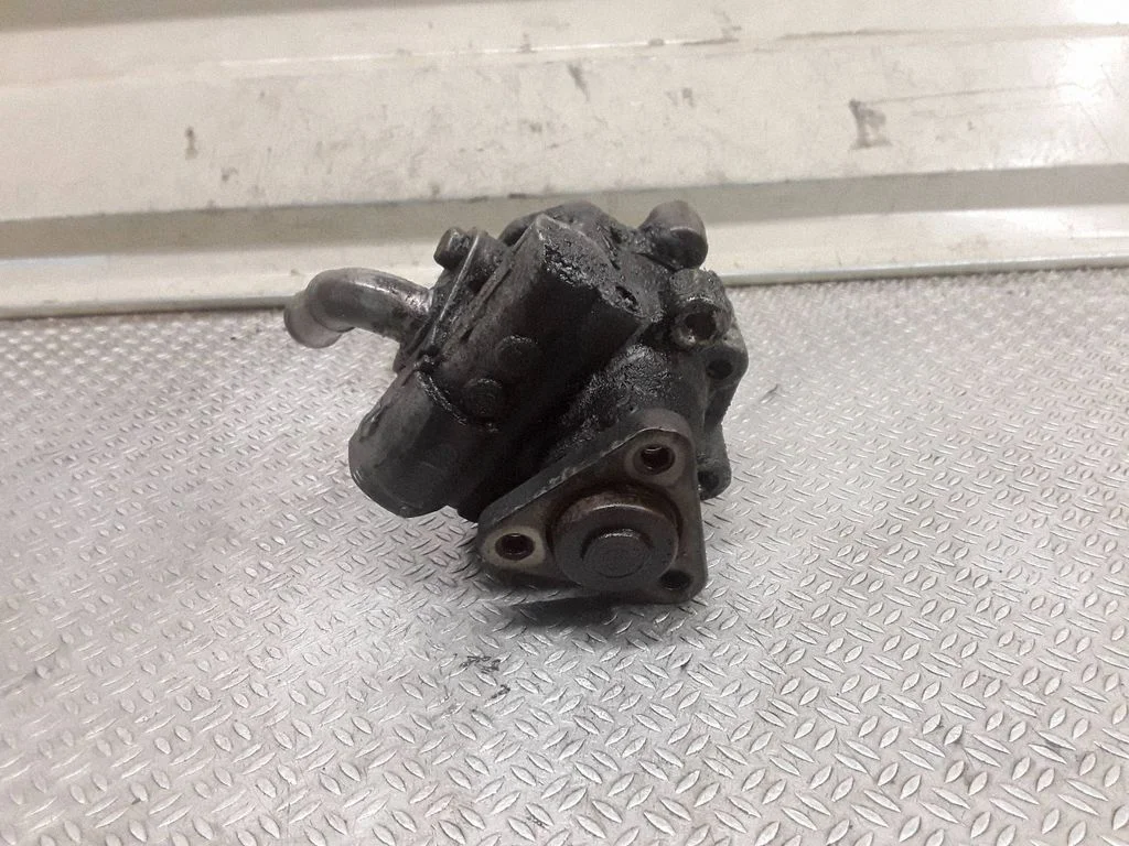 Roolivõimendi pump – Audi Q7 4L (2005-2015)
