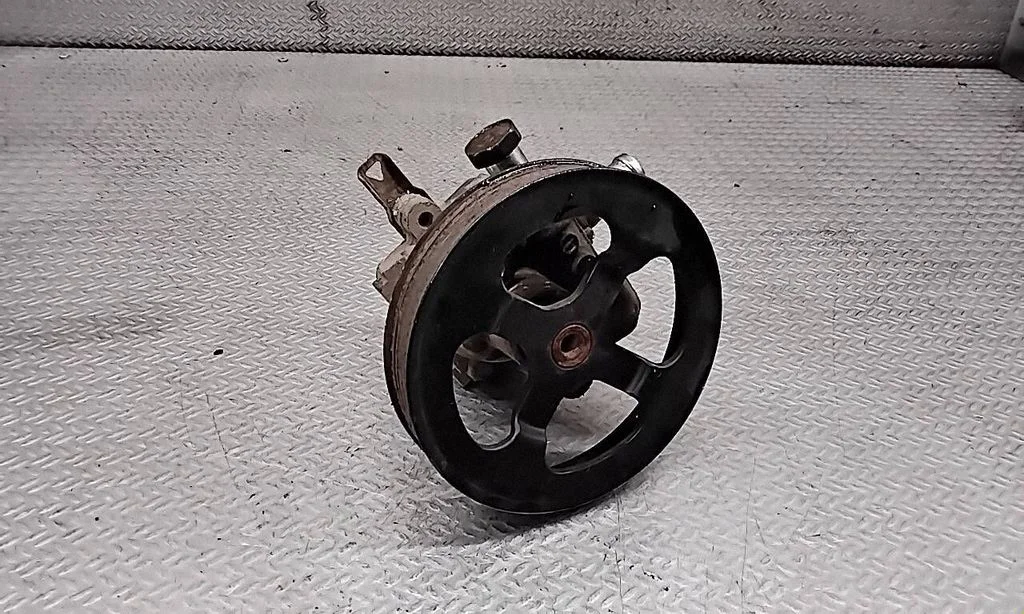 Roolivõimendi pump – Mitsubishi Grandis (2003-2011)