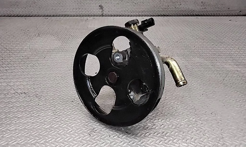 Roolivõimendi pump – Mitsubishi Pajero Sport I (1996-2008)