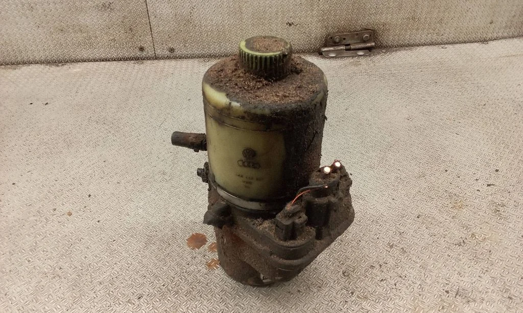 Power steering pump – Skoda Roomster (5J) (2006-2015)