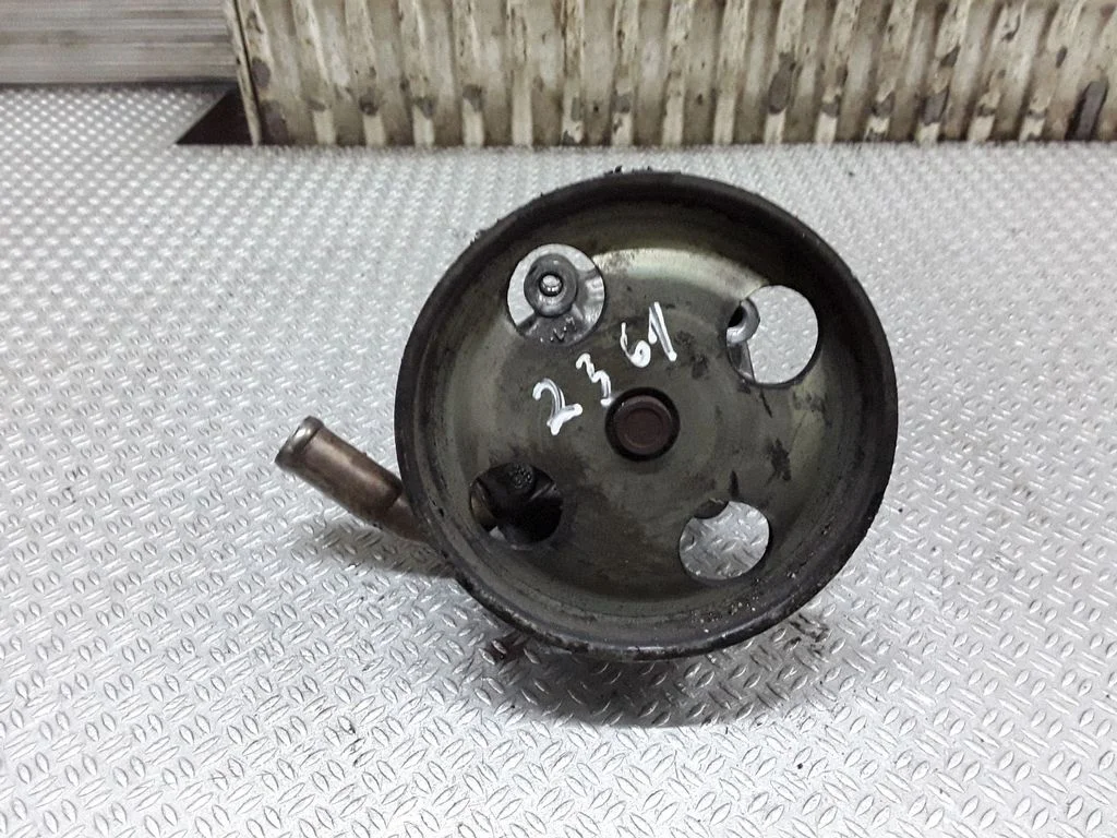 Power steering pump – Mazda 2 (2003-2007)